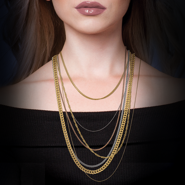 Women’s necklaces and chains