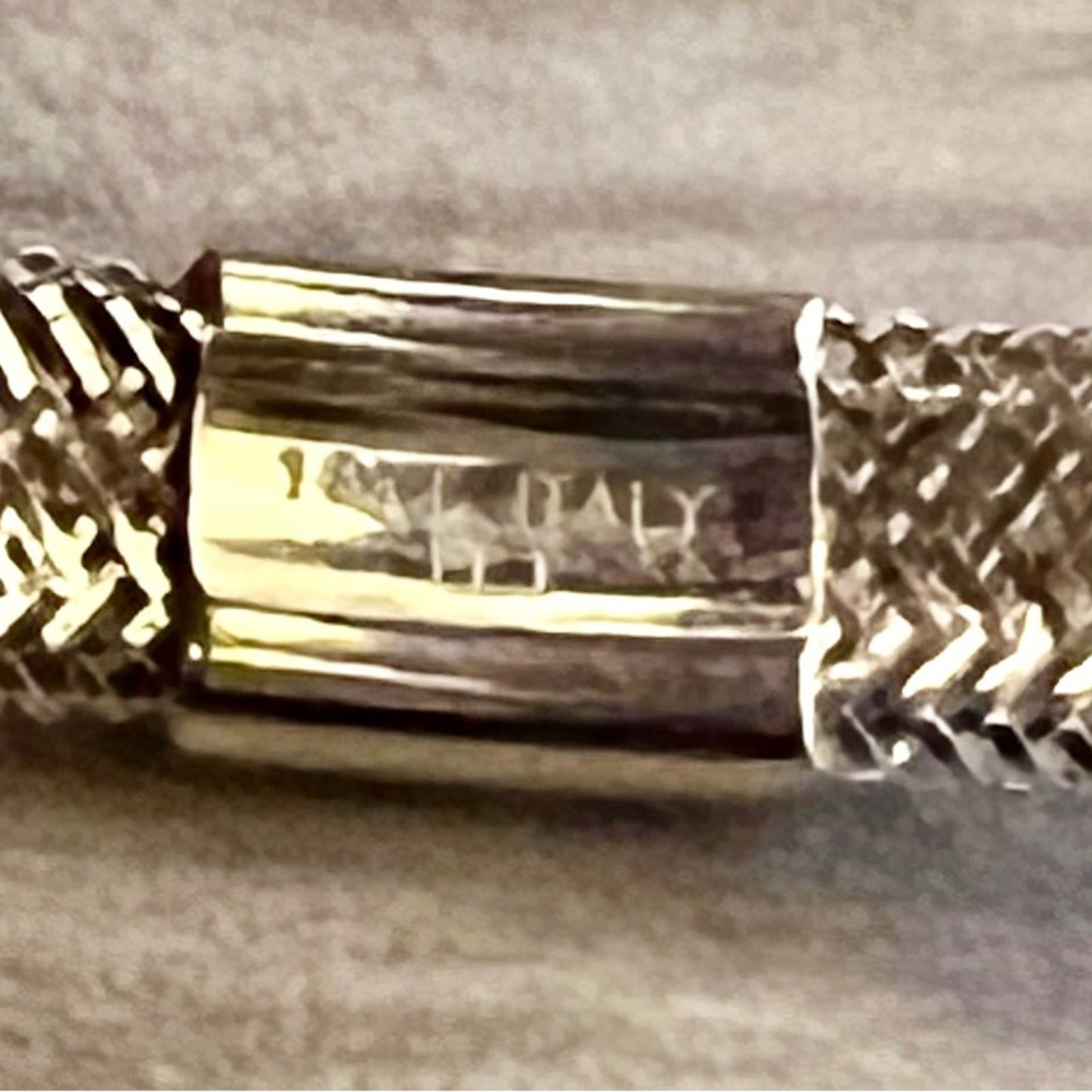 The Wholesale Jewelers 10k Gold Stretch Mesh Bracelet