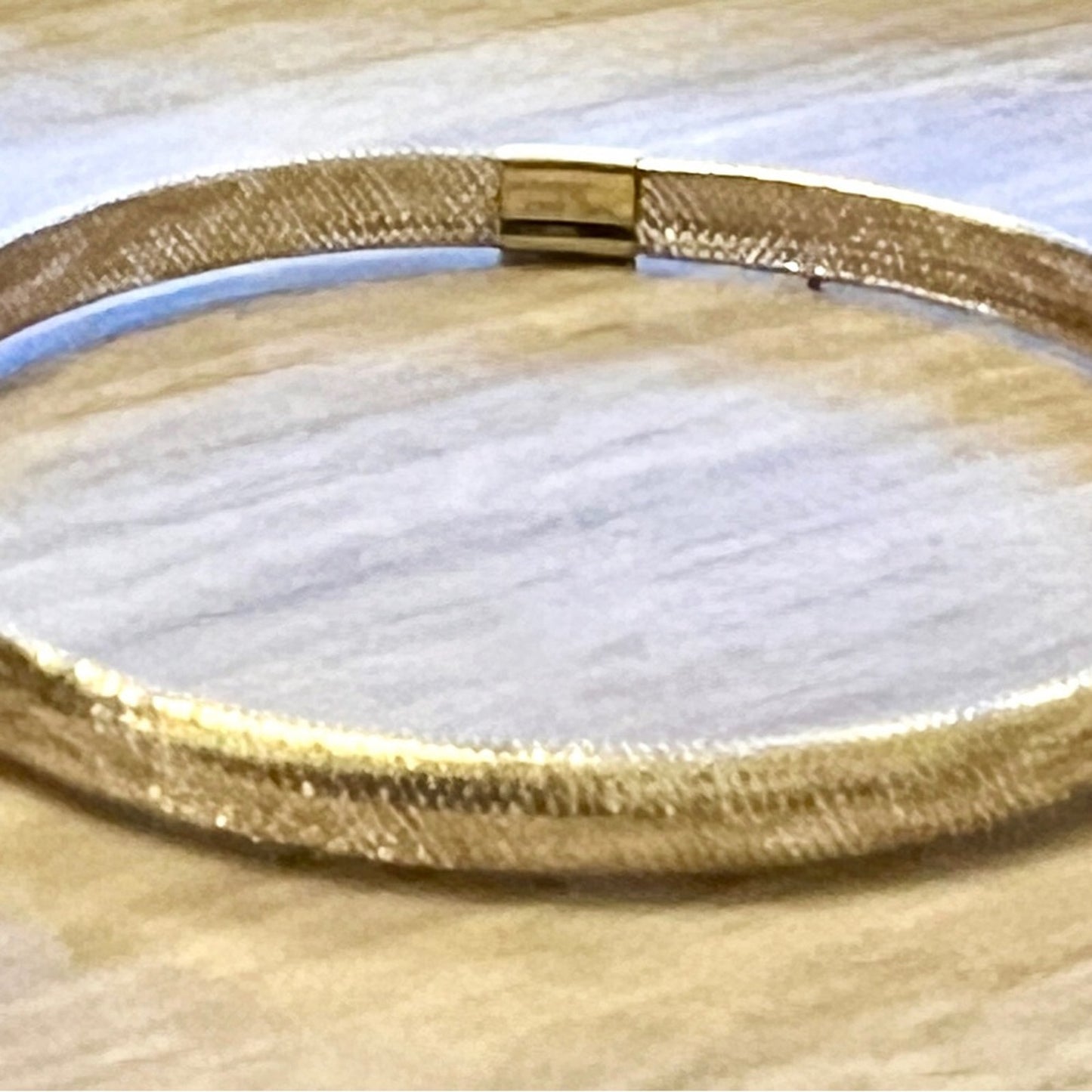 The Wholesale Jewelers 10k Gold Stretch Mesh Bracelet