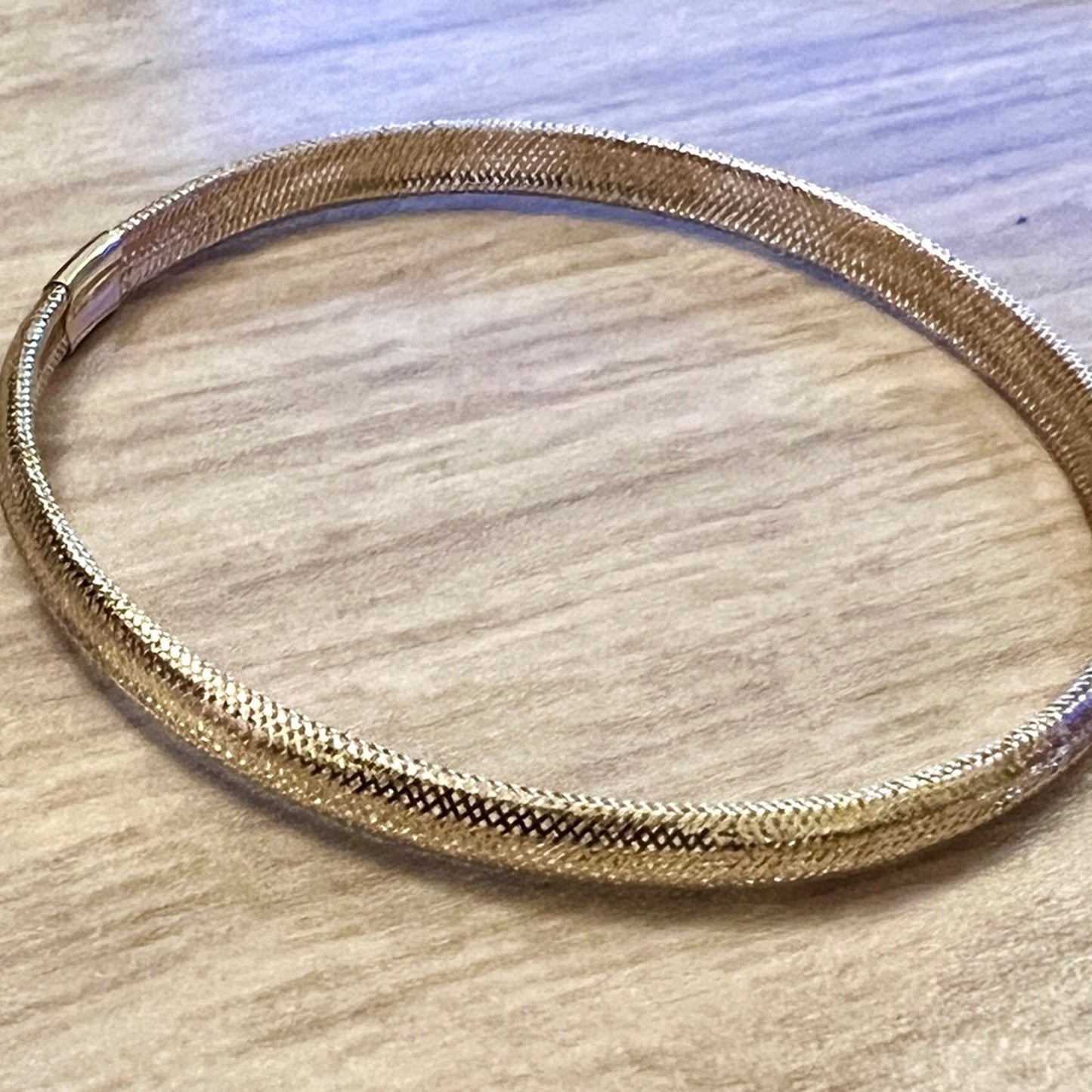 The Wholesale Jewelers 10k Gold Stretch Mesh Bracelet