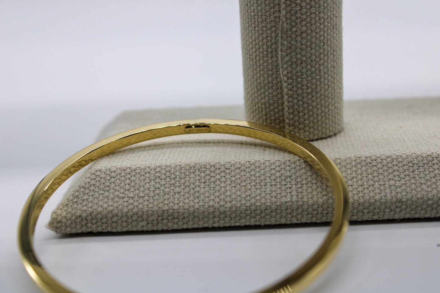 14k Gold Bangle, 3mm wide.