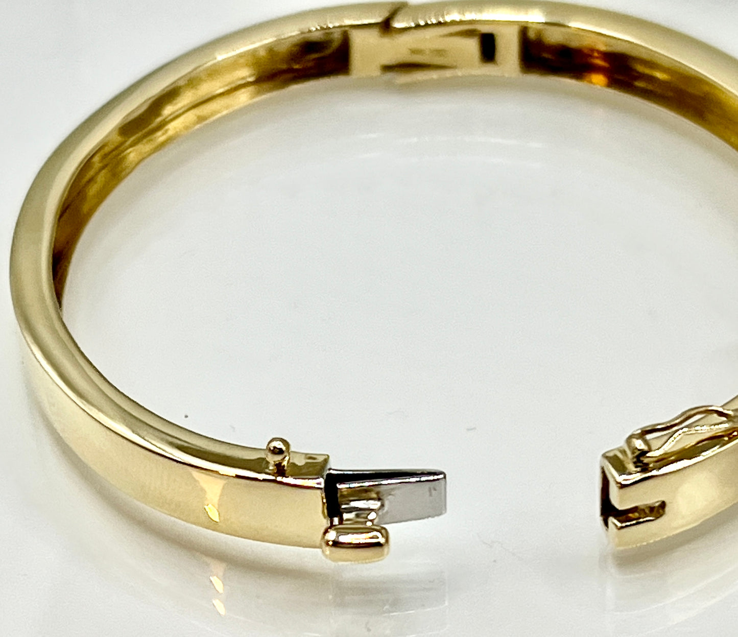 14k 3.6mm Polished Solid Hinged Bangle Bracelet