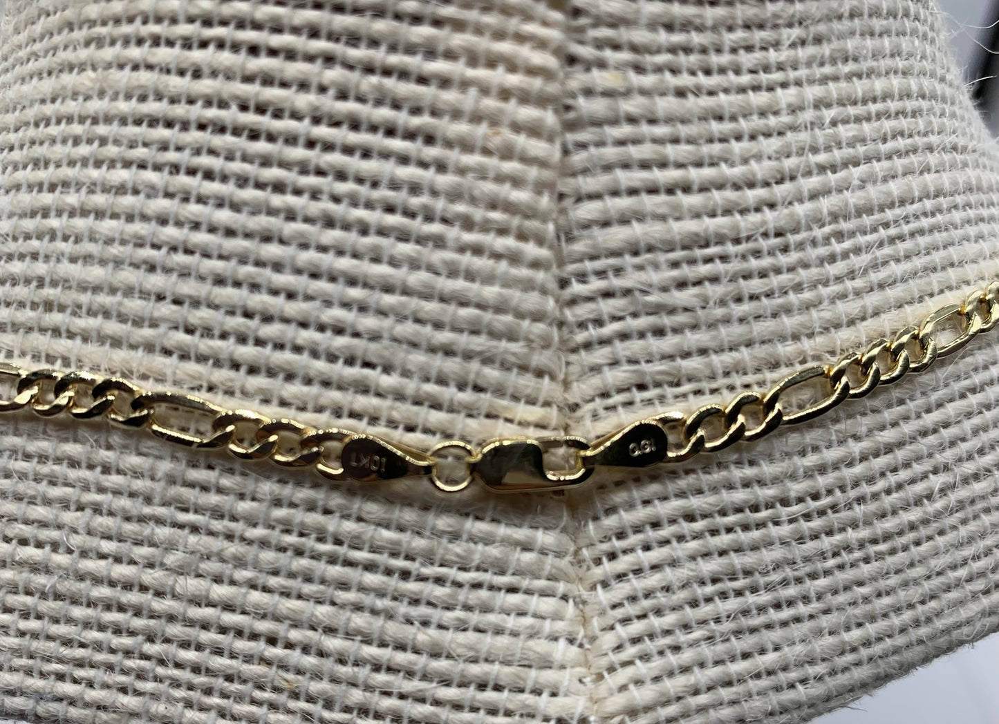 10k Gold Figaro Link Chain