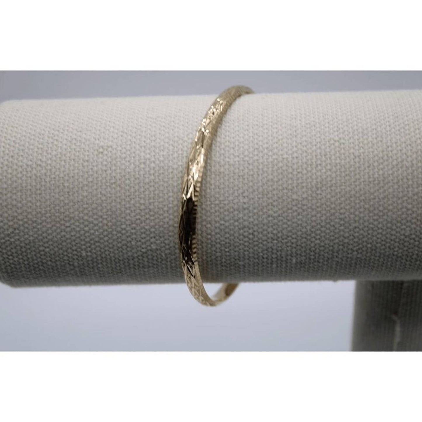 14k 3/16 Diamond-cut Fancy Hinged Bangle Bracelet