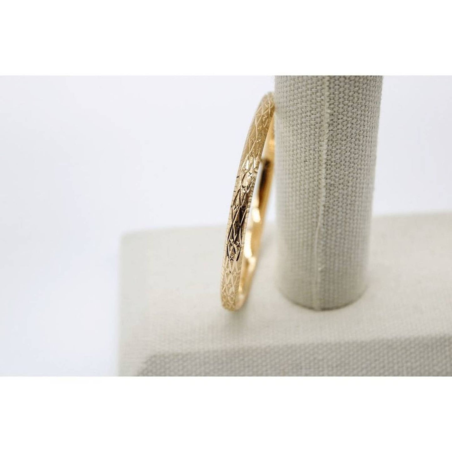 14k 3/16 Diamond-cut Fancy Hinged Bangle Bracelet