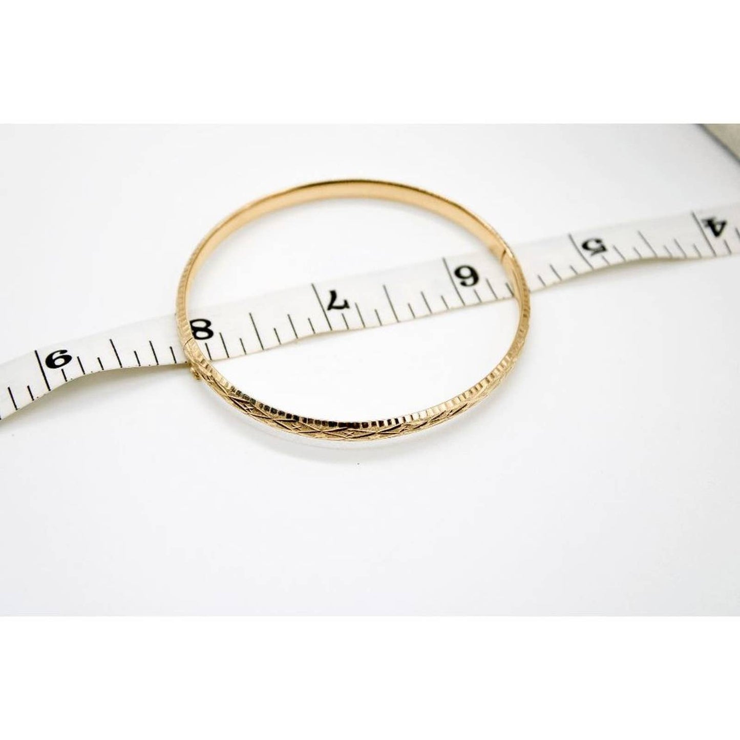 14k 3/16 Diamond-cut Fancy Hinged Bangle Bracelet