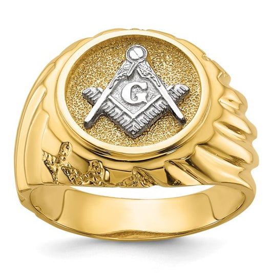 10K Two-Tone Masonic Mens Ring. Size 10 1/2. Ring is sizable