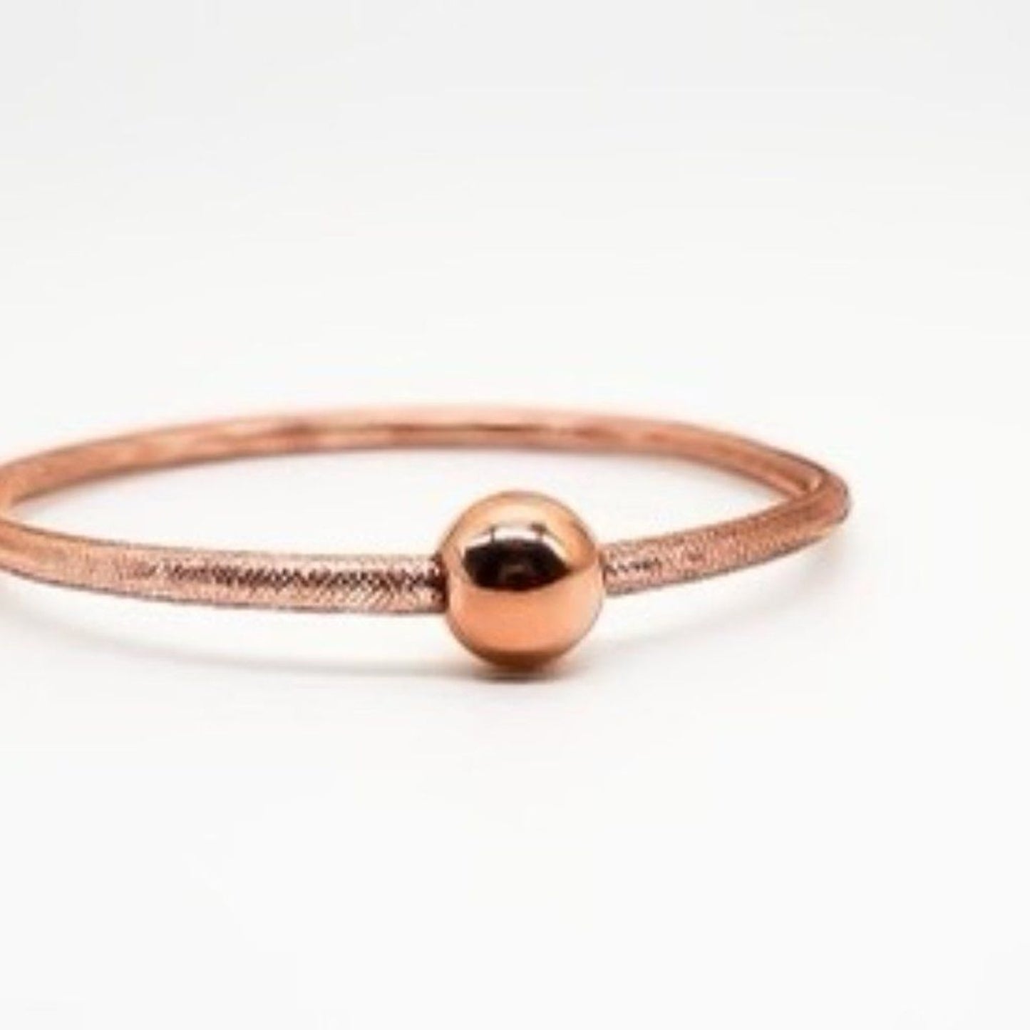 New 14K Rose Gold Stretch Bracelet: A Versatile and Elegant Accessory