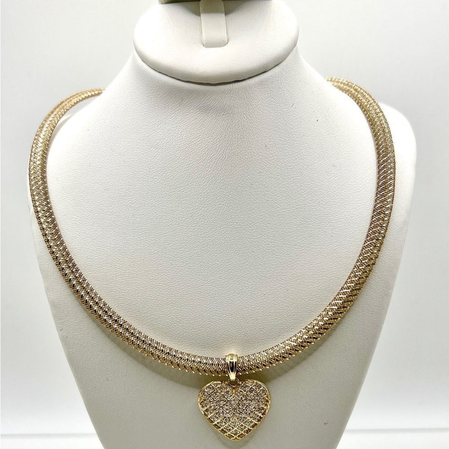 14k two tone gold necklace with 14k gold heart