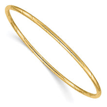 Load image into Gallery viewer, 14k 2.5mm Grooved Slip-on Bangle
