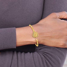 Load image into Gallery viewer, Leslie&#39;s 14k Polished and Matte Coin Hinged Bangle

